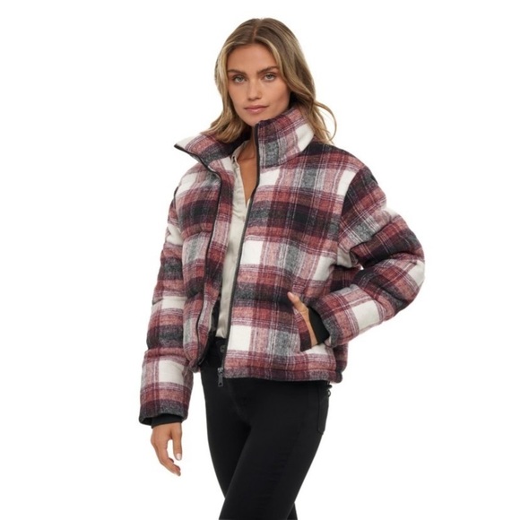 Women's Faux Wool Puffer Jacket - S.E. B.
By SEBBY White-Wn X-Large - Picture 3 of 11